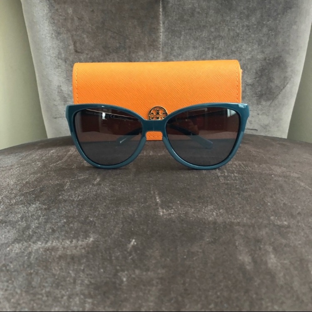 Tory Burch Sunglass